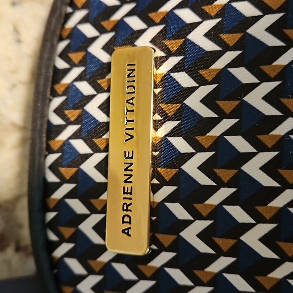 🛩🛍ADRIENNE VITTADINI TRAVEL SET 🔥🔥 - Picture 2 of 5